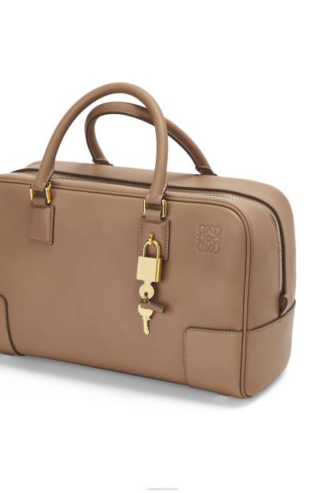 Loewe mujer bolso amazona 28 de piel de becerro napa LP64169 color visón