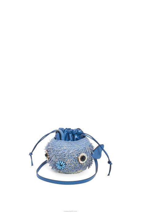 Loewe mujer bolsito pez globo en palma de iraca y piel de becerro LP64222 azul mezclilla