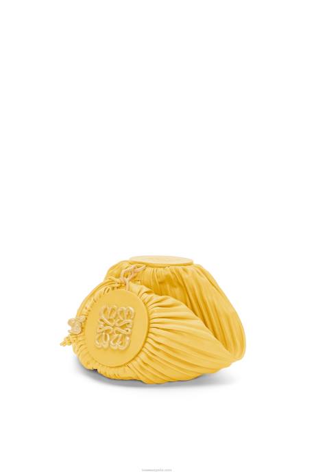 Loewe mujer bolsito pulsera en napa plisada LP64602 glaseado amarillo pálido