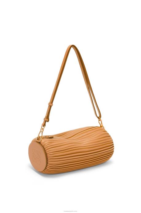 Loewe mujer bolsito pulsera en napa plisada LP64627 cálido desierto