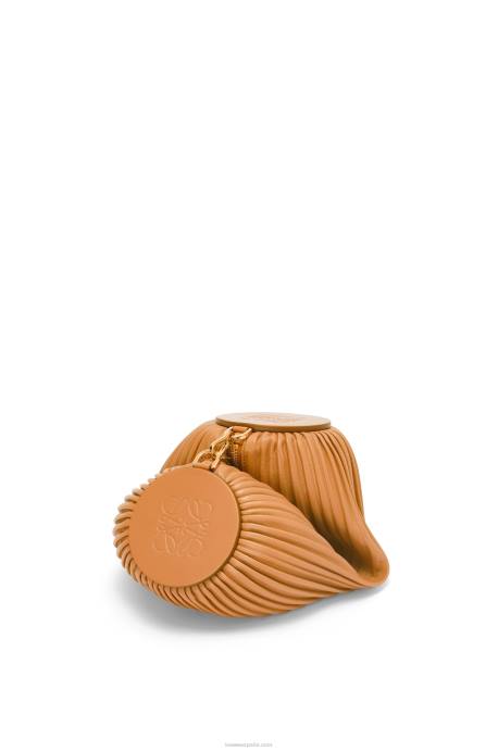 Loewe mujer bolsito pulsera en napa plisada LP64627 cálido desierto