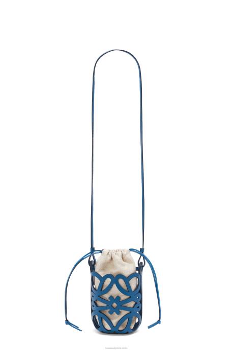 Loewe mujer bolsillo con anagrama recortado en piel de becerro clásica y lona LP64225 equipo universitario azul