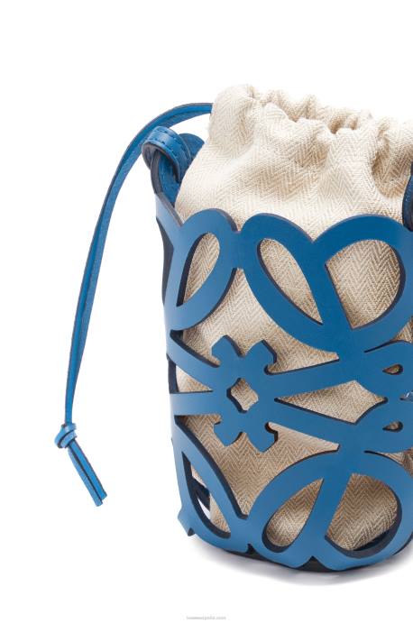 Loewe mujer bolsillo con anagrama recortado en piel de becerro clásica y lona LP64225 equipo universitario azul