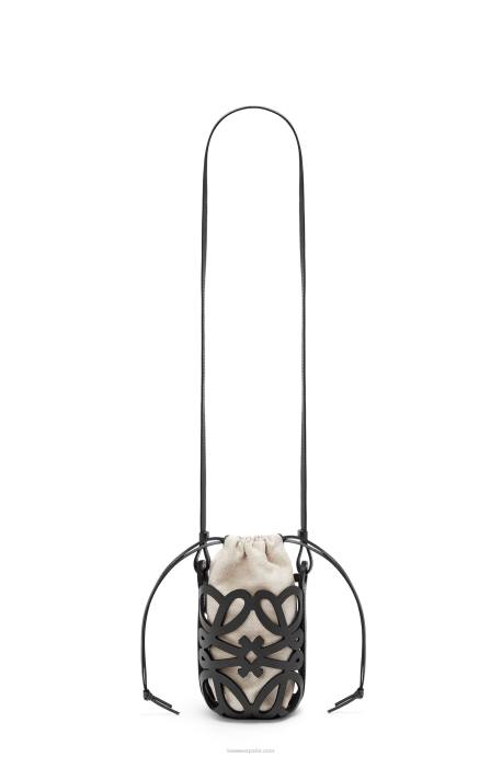 Loewe mujer bolsillo con anagrama recortado en piel de becerro clásica y lona LP64549 negro/crudo