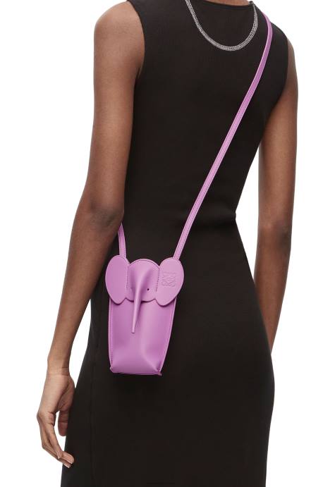Loewe mujer bolsillo de elefante en piel de becerro clásica LP64581 jara