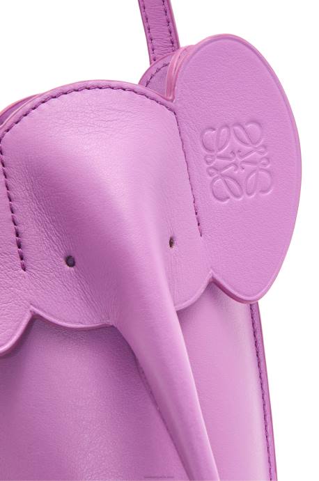 Loewe mujer bolsillo de elefante en piel de becerro clásica LP64581 jara