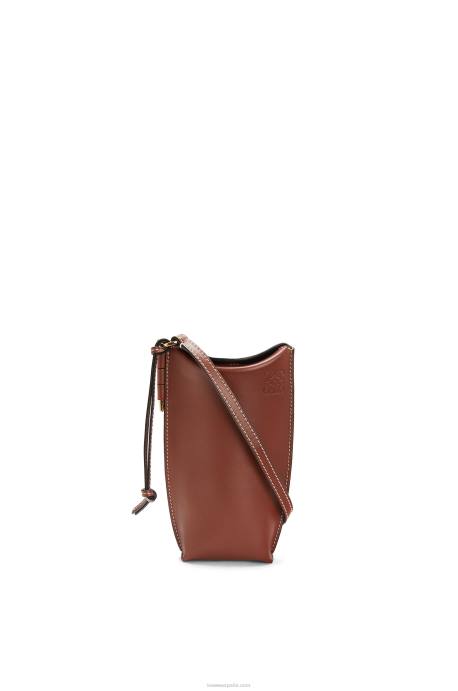 Loewe mujer bolsillo de puerta en piel de becerro suave LP64606 óxido