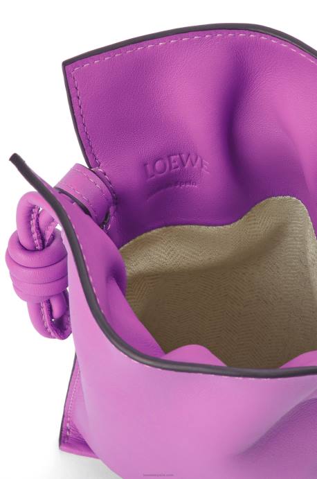 Loewe mujer bolsillo flamenco de piel de becerro napa LP64295 púrpura brillante