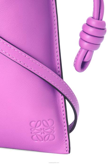 Loewe mujer bolsillo flamenco de piel de becerro napa LP64295 púrpura brillante