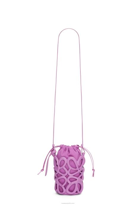 Loewe mujer bolsillo inflado con anagrama de gomaespuma ligera LP64577 jara