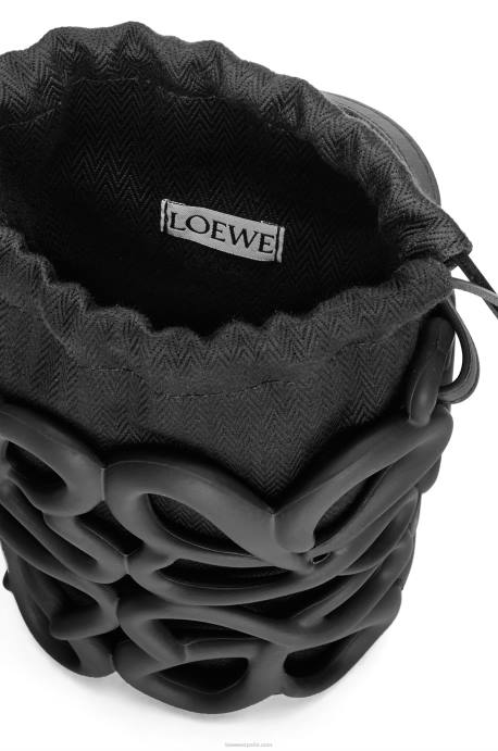 Loewe mujer bolsillo inflado con anagrama de gomaespuma ligera LP64578 negro