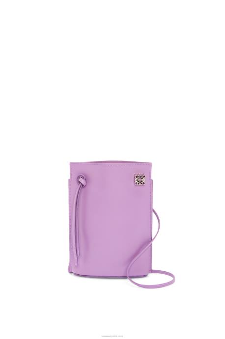 Loewe mujer bolsillo para dados en piel de becerro clásica LP64573 guimauve