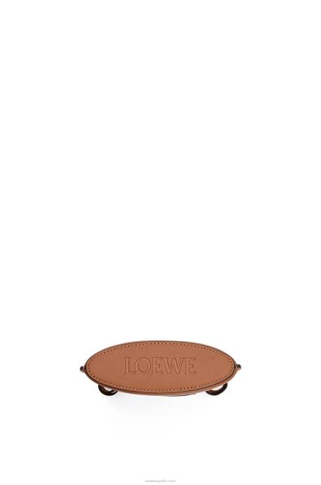 Loewe mujer bolsillo para dados en piel de becerro clásica LP64620 broncearse