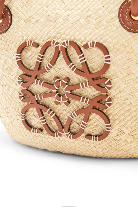 Loewe mujer Bolso basket pequeño anagram de palma de iraca y piel de becerro LP6419 Bronceado natural