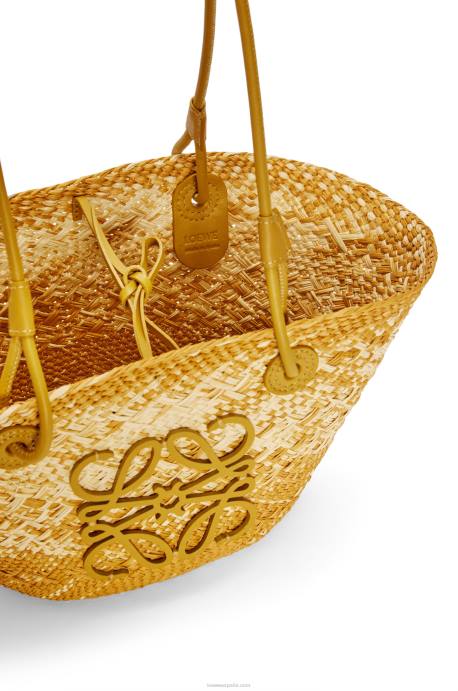 Loewe mujer Bolso basket pequeño anagram de palma de iraca y piel de becerro LP648 ocre
