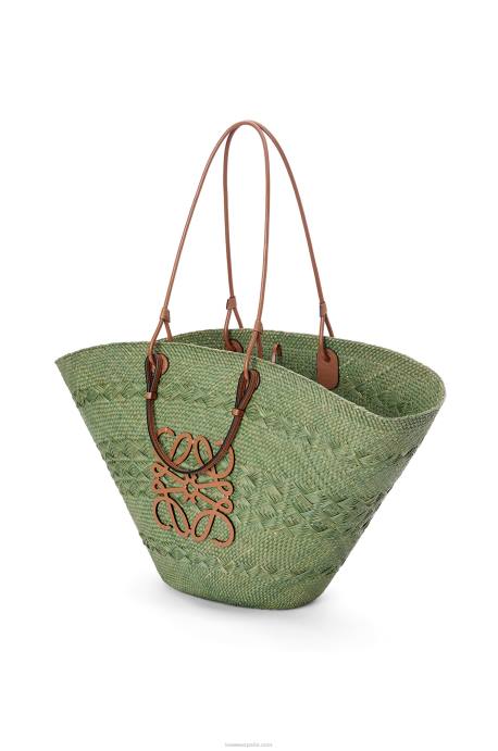 Loewe mujer Bolso cesta anagrama grande de palma de iraca y piel de becerro LP6465 verde/bronceado
