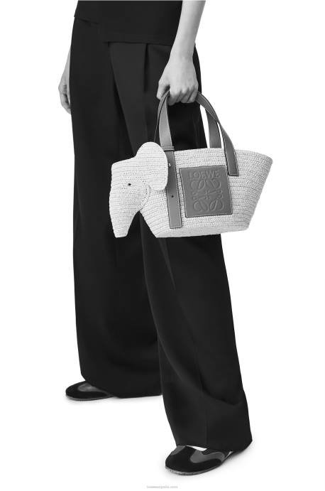 Loewe mujer Bolso cesta elefante pequeño de rafia y piel de becerro LP6479 Bronceado natural