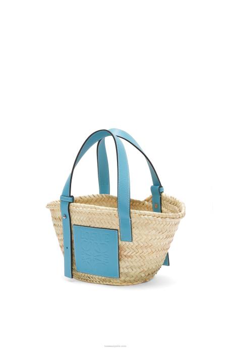 Loewe mujer Bolso cesta pequeño en hoja de palma y piel de becerro LP6457 azul claro