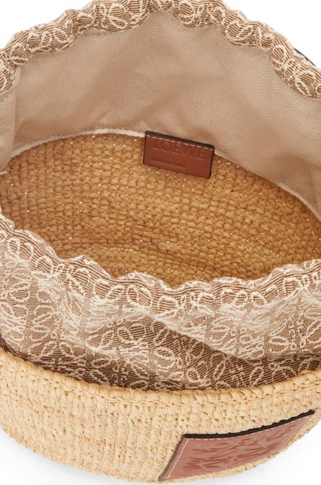 Loewe mujer Bolso pochette de rafia, jacquard anagrama y piel de becerro LP6436 Bronceado natural
