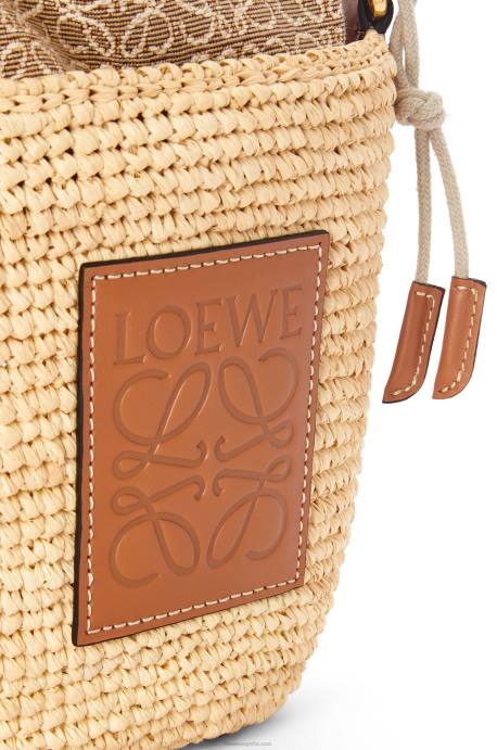 Loewe mujer Bolso pochette de rafia, jacquard anagrama y piel de becerro LP6436 Bronceado natural