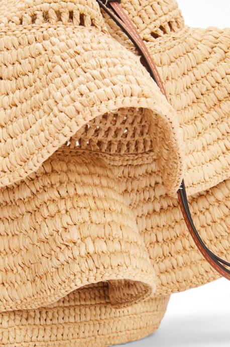 Loewe mujer Bolso volantes globo de rafia y piel bovina LP6439 Bronceado natural
