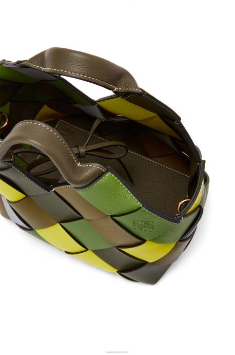 Loewe mujer bolso basket pequeño excedente de cuero tejido en piel de becerro clásica LP64103 verde