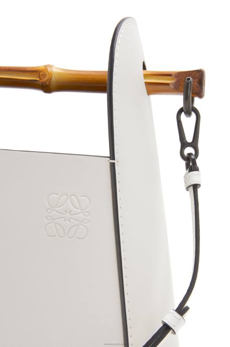 Loewe mujer bolso bombonera de bambú en piel de becerro LP64178 blanco suave