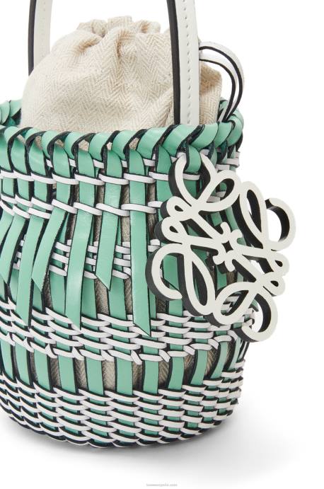 Loewe mujer bolso bombonera pequeño con flecos de piel de becerro LP6487 menta fresca/blanco suave