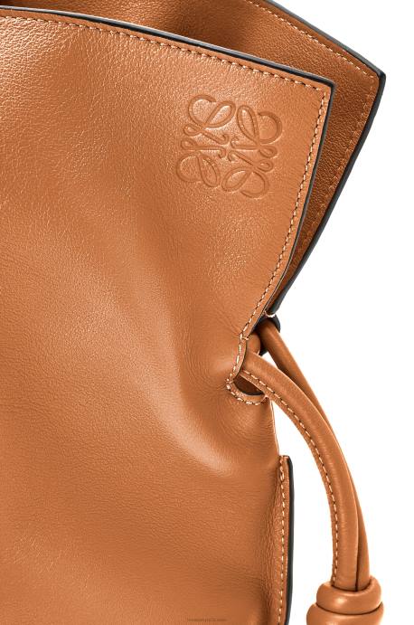 Loewe mujer Bolso flamenco xl en piel napa de ternera LP64527 cálido desierto