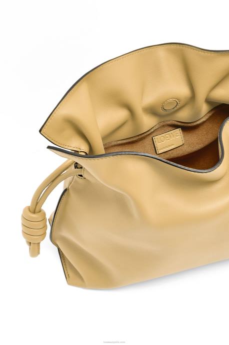 Loewe mujer bolso de mano flamenco de piel de becerro napa LP64363 mantequilla oscura