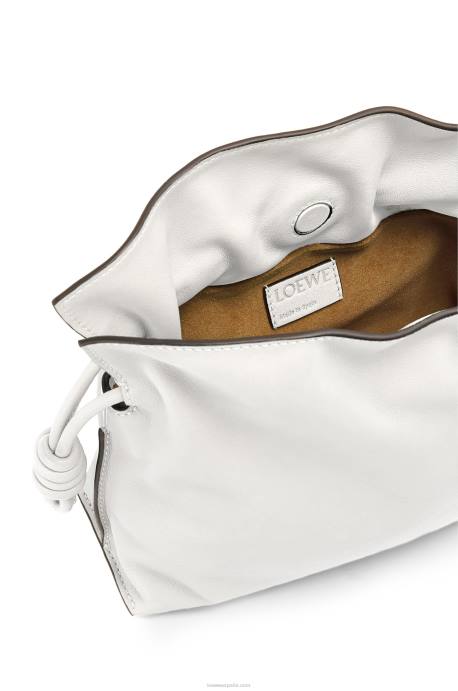 Loewe mujer bolso de mano mini flamenco de piel de becerro napa LP64207 blanco suave