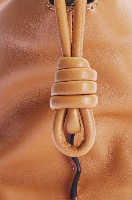 Loewe mujer bolso de mano mini flamenco de piel de becerro napa LP64216 cálido desierto