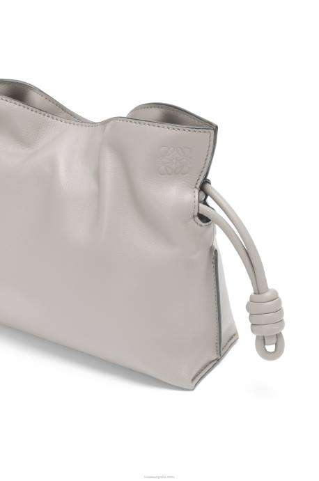 Loewe mujer bolso de mano mini flamenco de piel de becerro napa LP64236 fantasma
