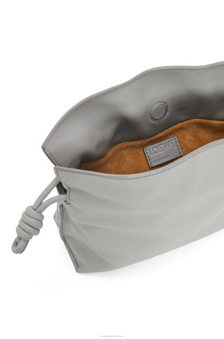 Loewe mujer bolso de mano mini flamenco de piel de becerro napa LP64328 Perla gris