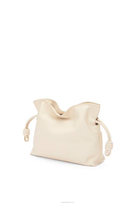 Loewe mujer bolso de mano mini flamenco de piel de becerro napa LP64331 angora