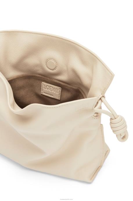 Loewe mujer bolso de mano mini flamenco de piel de becerro napa LP64331 angora