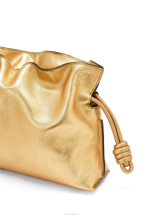 Loewe mujer bolso de mano mini flamenco de piel de becerro napa con cadena LP64333 oro