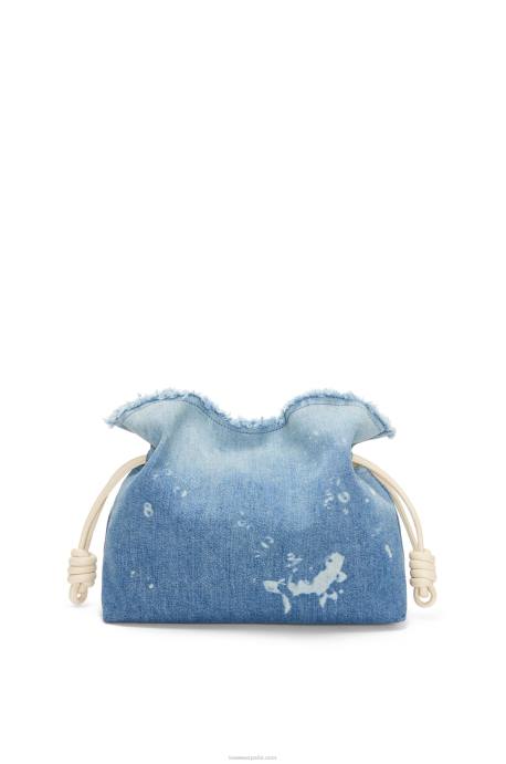 Loewe mujer clutch flamenco en denim LP64534 azul claro/marfil