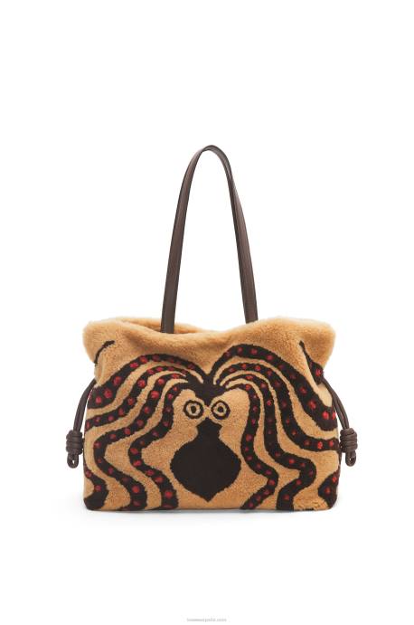 Loewe mujer clutch flamenco xl en borrego LP64466 beige/chocolate