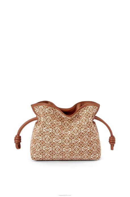 Loewe mujer mini clutch de flamenca en jacquard anagrama y piel bovina LP64310 bronceado/pacana
