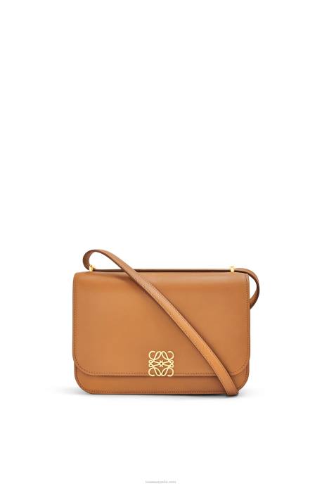 Loewe mujer bolso goya en piel de becerro de seda LP64300 cálido desierto