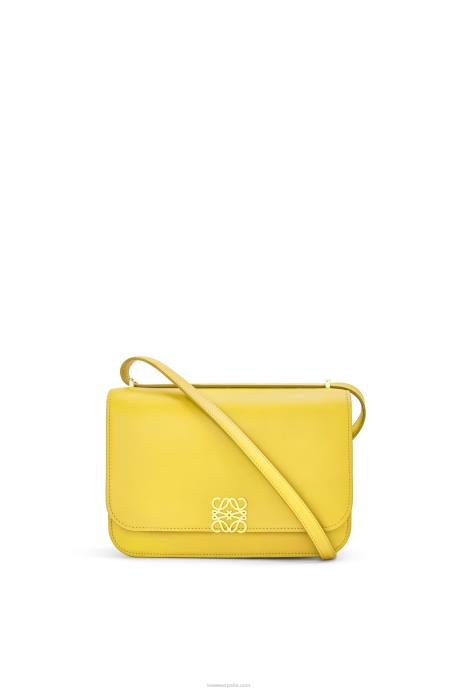 Loewe mujer bolso goya en piel de becerro de seda LP64302 amarillo