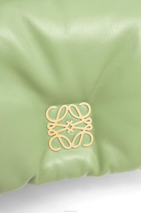 Loewe mujer bolso goya mini puffer de piel de cordero napa brillante LP64247 verde pálido claro