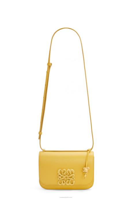 Loewe mujer bolso goya pequeño en piel de becerro de seda LP64263 glaseado amarillo pálido