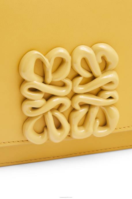 Loewe mujer bolso goya pequeño en piel de becerro de seda LP64263 glaseado amarillo pálido