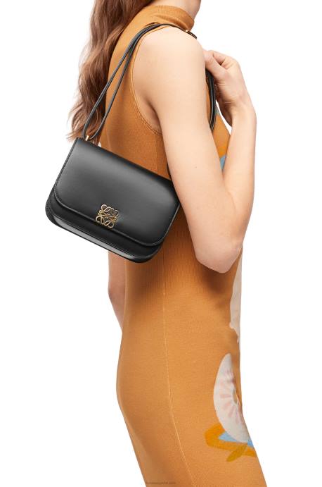 Loewe mujer bolso goya pequeño en piel de becerro de seda LP64269 negro