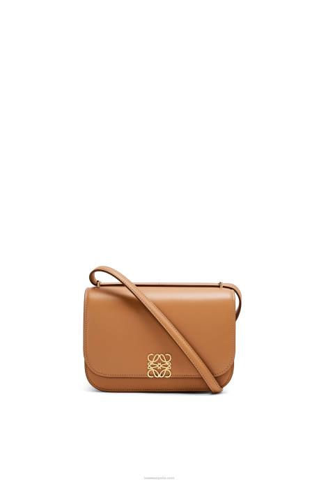 Loewe mujer bolso goya pequeño en piel de becerro de seda LP64305 cálido desierto
