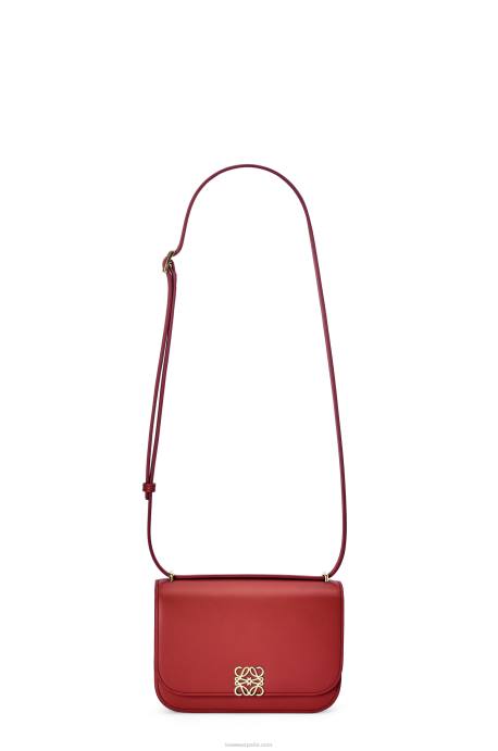 Loewe mujer bolso goya pequeño en piel de becerro de seda LP64308 color rojo oscuro