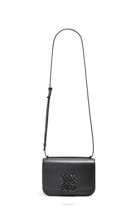 Loewe mujer bolso goya pequeño en piel de becerro de seda LP64456 negro