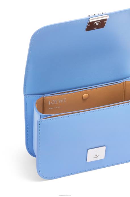 Loewe mujer bolso goya pequeño en piel de becerro de seda LP64508 azul celestino